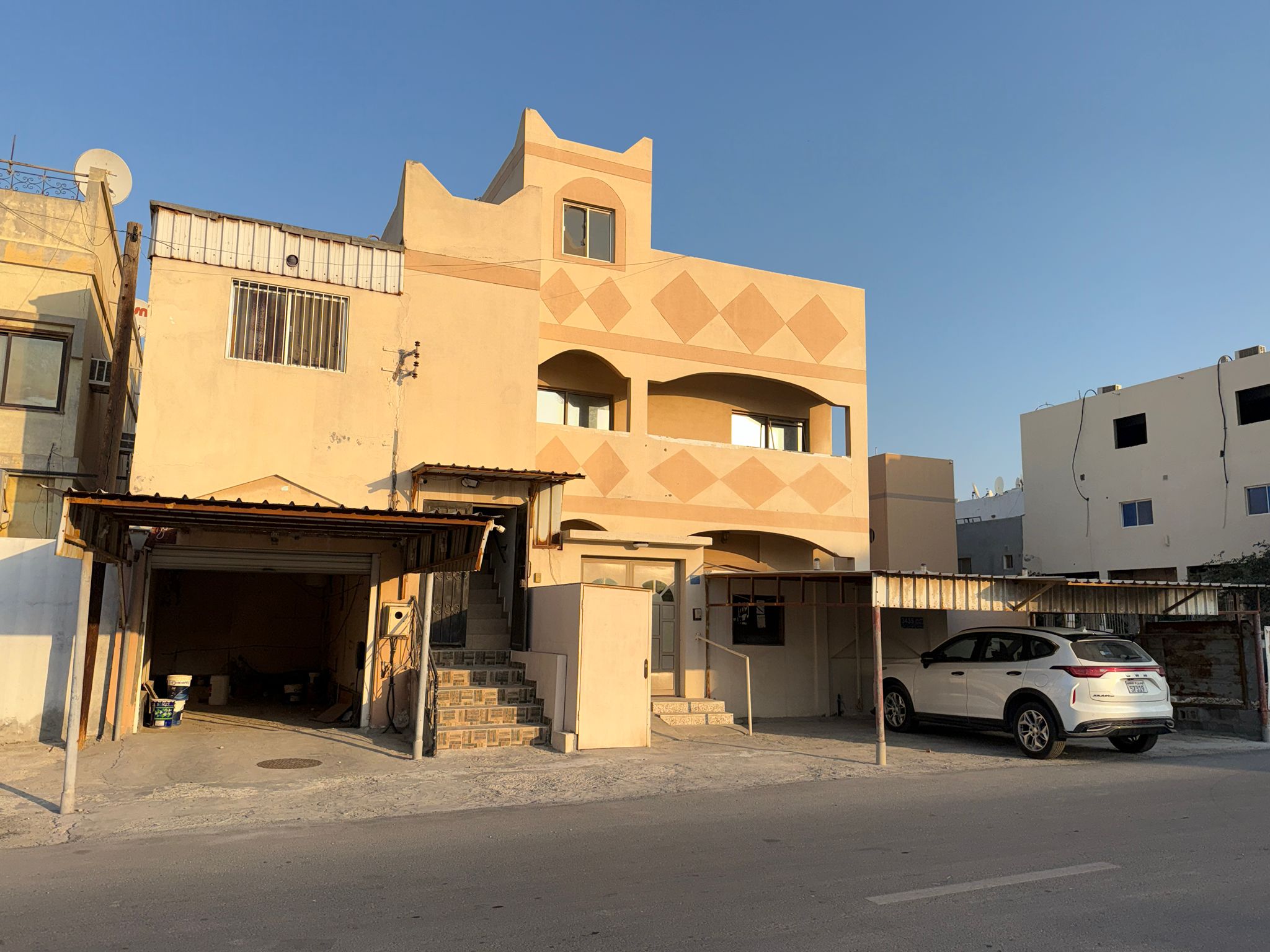 فيلا في عالي للبــيع